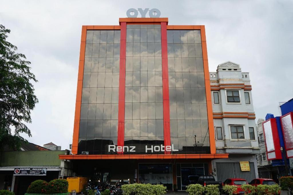 Ren'Z Hotel Bangka Island  Exterior foto